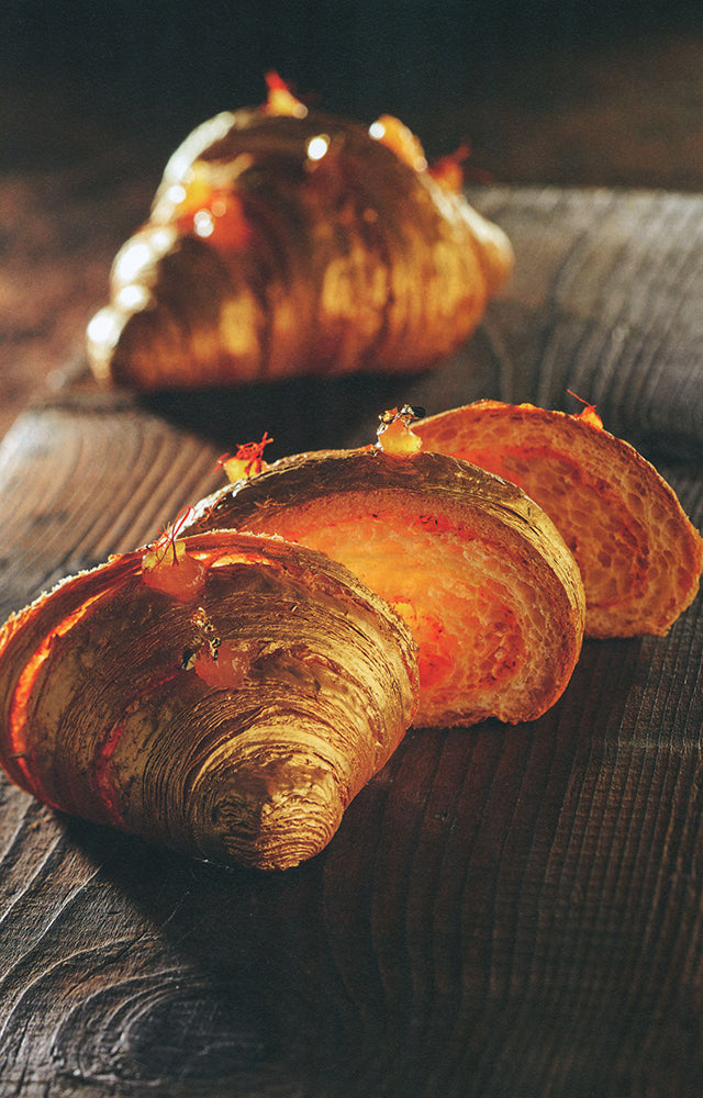 A COLAZIONE Proposte d'autore dolci e salate dai croissant alle frolle (イタリア)