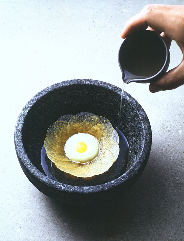 EPHEMERE Yann Couvreur (フランス・パリ)