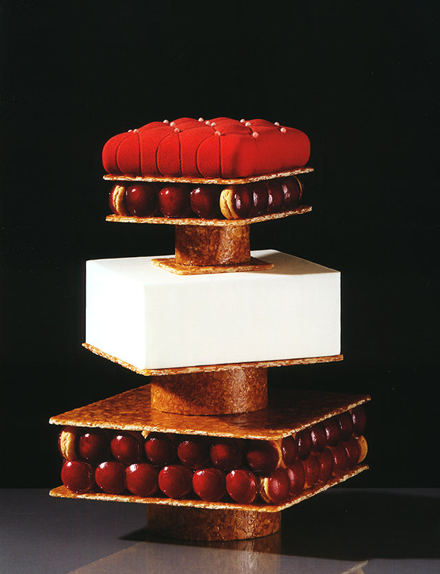 W Jonathan Mougel (フランス) 英語併記