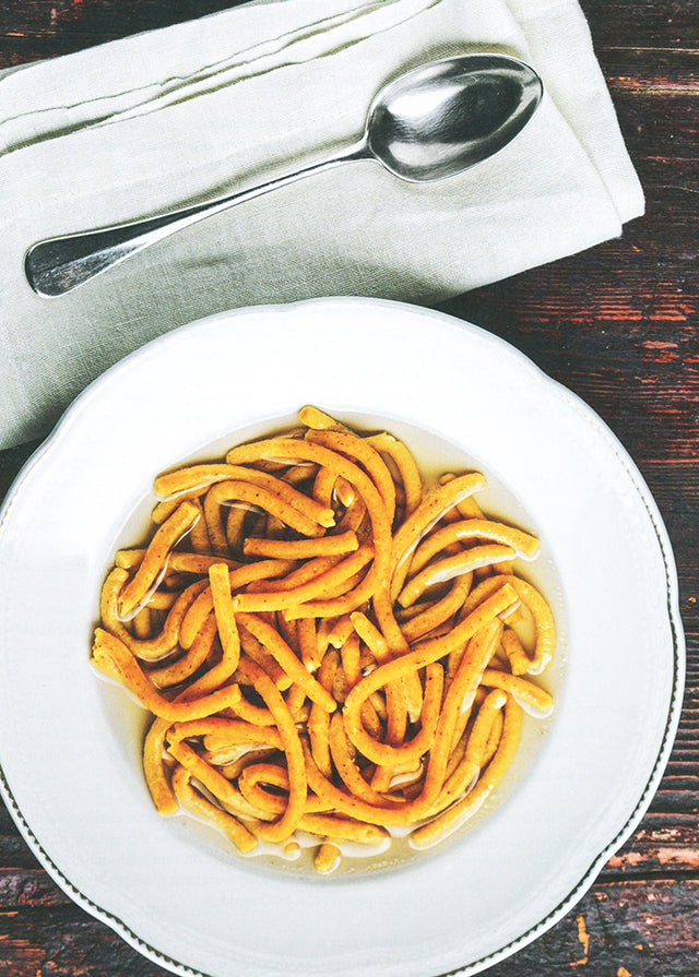 A tavola con brodi e zuppe (イタリア)