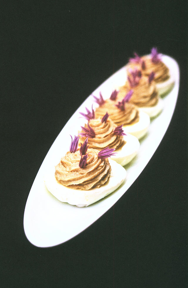 OEUF INTREPIDE ET CHAIR DE POULE  (フランス・イヴリーヌ)
