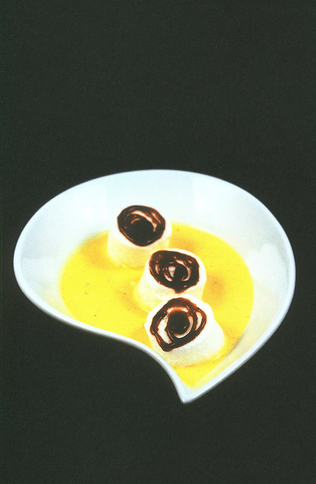 OEUF INTREPIDE ET CHAIR DE POULE  (フランス・イヴリーヌ)