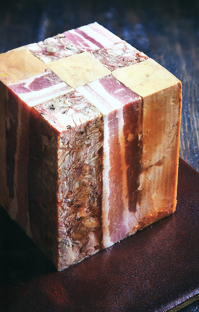 LA CHARCUTERIE GUY KRENZER 120 produits, 120 recettes (フランス・パリ)