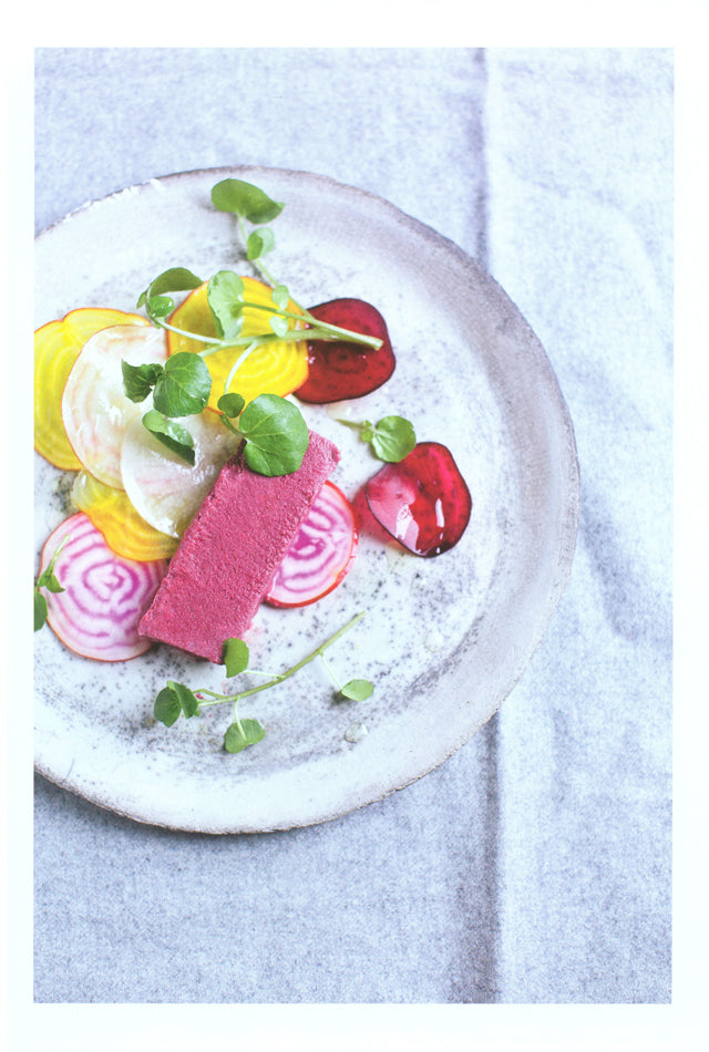 Cracking Yolks &amp; Pig Tales (イギリス)