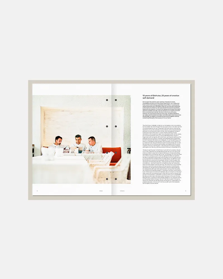 DISFRUTAR VOL. 3  (スペイン・バルセロナ)　英語版