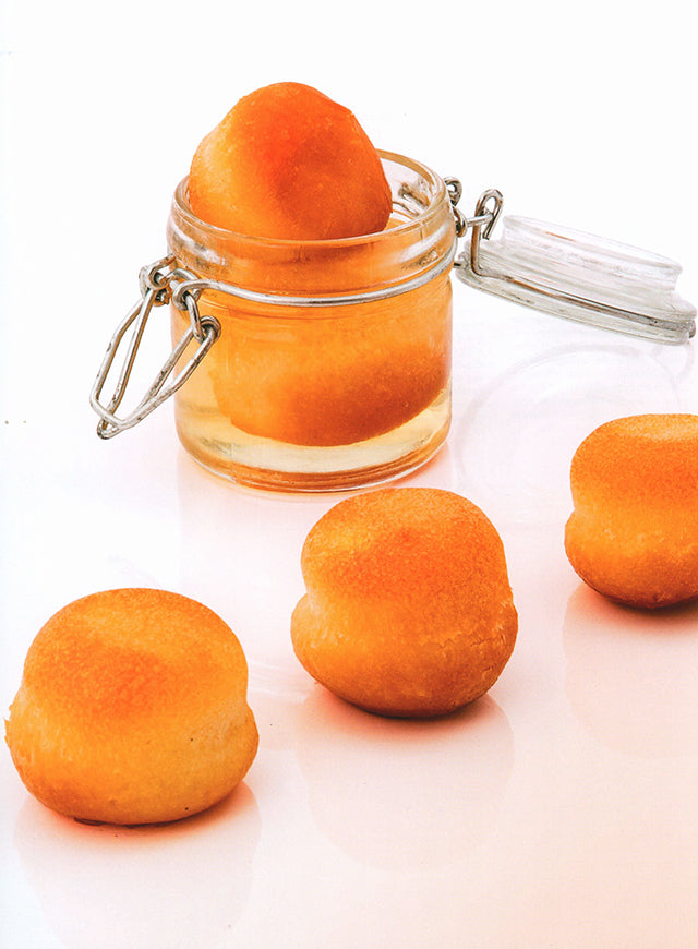 Petits fours et mignardises, elegance, saveurs et tradition (フランス) 英語併記