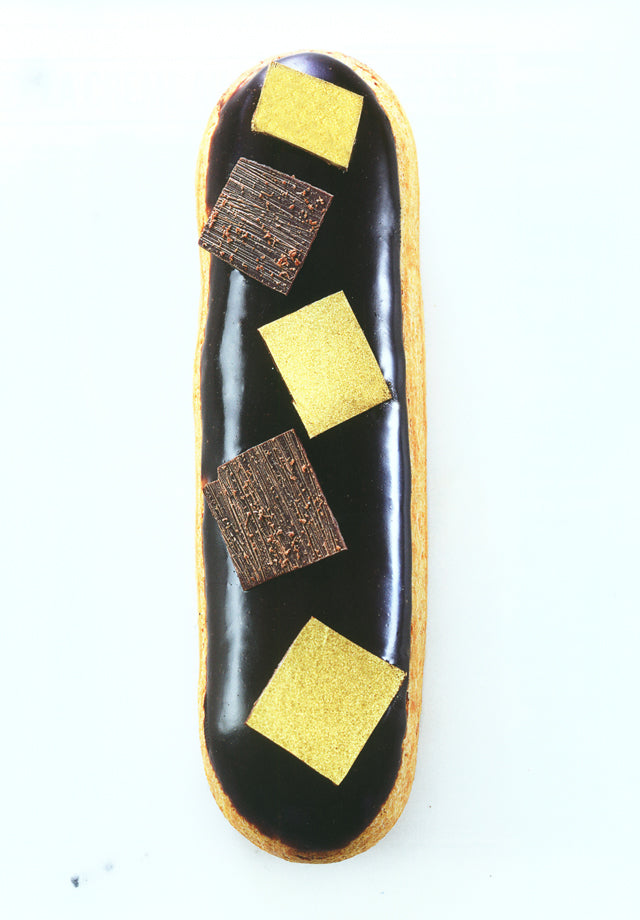 LES ECLAIRS  (フランス・パリ)  傷みあり