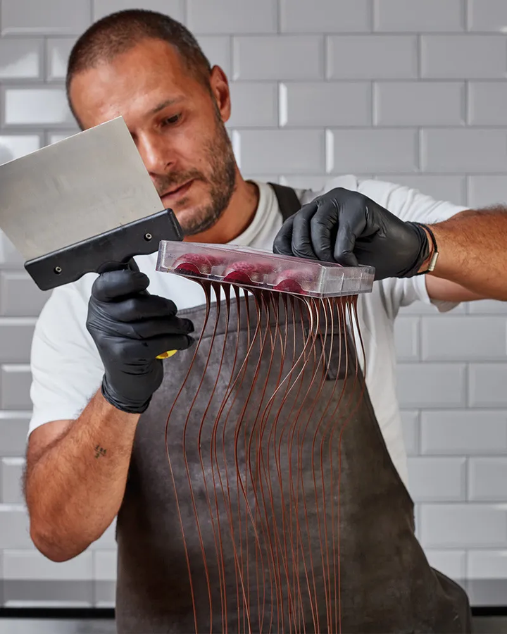 offbeat : Andrey Dubovik (ベラルーシ) 英語・スペイン語 併記