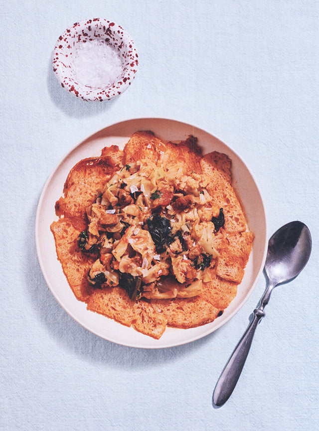 The Spanish Mediterranean Islands Cookbook (スペイン・離島) 英語